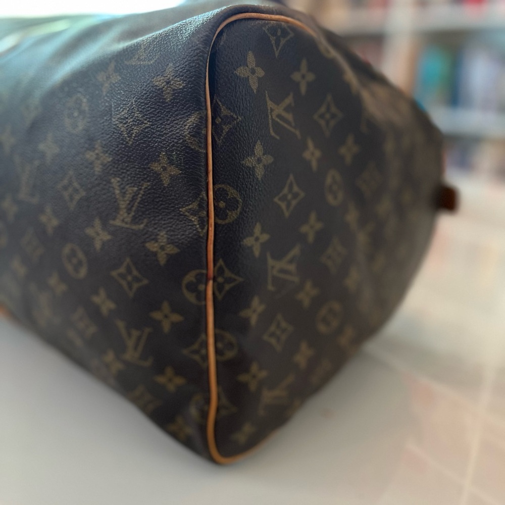 ✈️ Louis Vuitton Keepall 55 Monogram Canvas — Classic Travel Icon - Picture 11 of 16